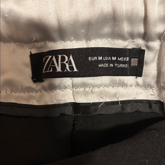 Zara Black and White Lined Jacket - Picture 3 of 3
